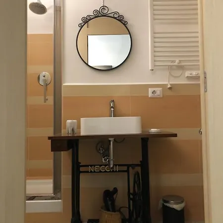 Vintage Apartment *